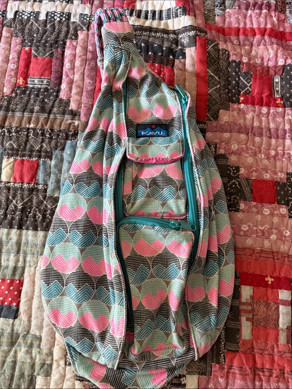 Kavu Pink Teal Patterned Rope Sling Pack